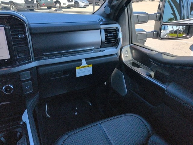 2026 Ford Super Duty F-350 SRW F-350® Platinum®
