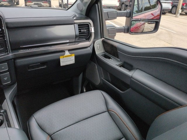 2027 Ford Super Duty F-350 SRW LARIAT