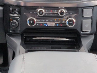 2027 Ford Super Duty F-350 SRW LARIAT