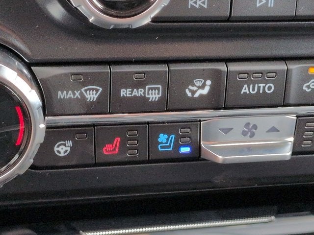 2027 Ford Super Duty F-350 SRW LARIAT