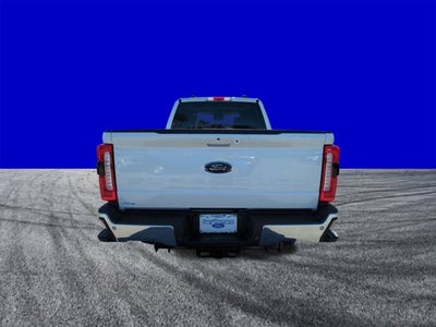 2026 Ford Super Duty F-350 SRW LARIAT