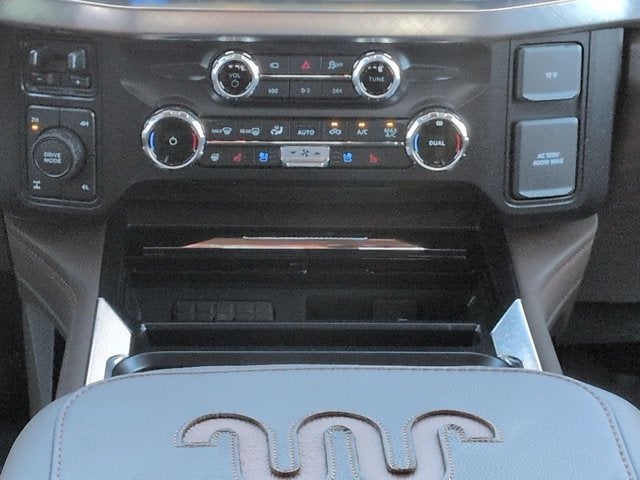 2026 Ford Super Duty F-350 SRW F-350® King Ranch®