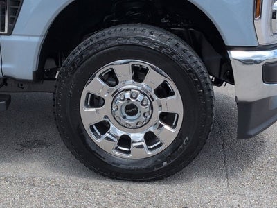 2026 Ford Super Duty F-350 SRW LARIAT