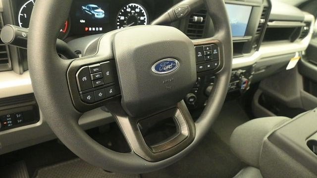 2026 Ford Super Duty F-350 SRW F-350® XLT