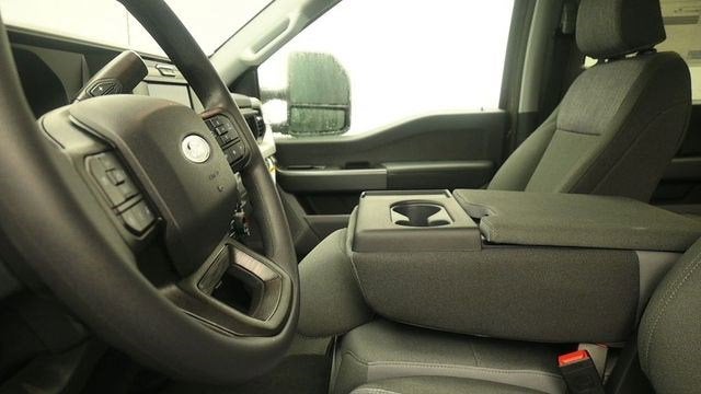 2026 Ford Super Duty F-350 SRW F-350® XLT