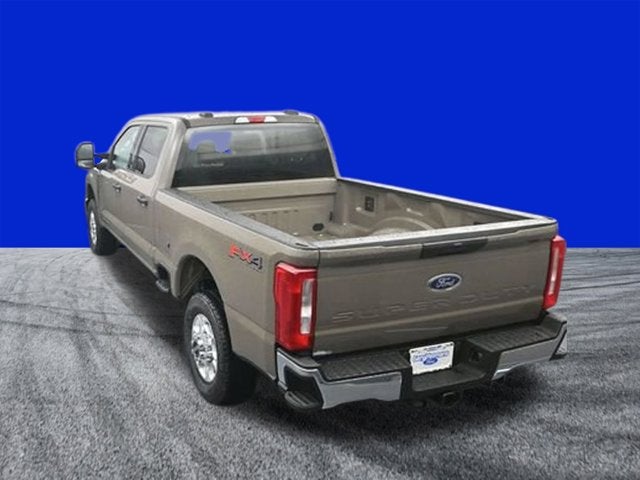 2026 Ford Super Duty F-350 SRW F-350® XLT