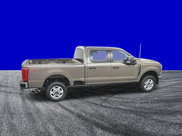 2026 Ford Super Duty F-350 SRW F-350® XLT