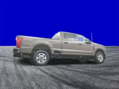 2026 Ford Super Duty F-350 SRW F-350® XLT