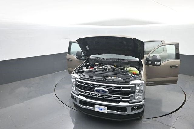 2026 Ford Super Duty F-350 SRW F-350® XLT