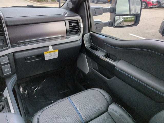 2026 Ford Super Duty F-350 SRW F-350® Platinum®