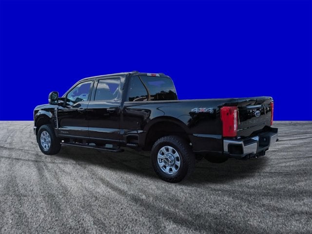 2023 Ford Super Duty F-350 SRW XLT