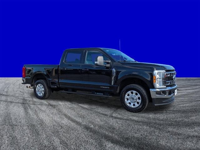 2023 Ford Super Duty F-350 SRW XLT