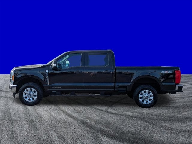 2023 Ford Super Duty F-350 SRW XLT