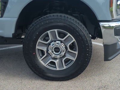 2026 Ford Super Duty F-350 SRW LARIAT