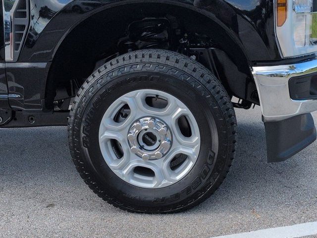 2026 Ford Super Duty F-350 SRW F-350® XLT