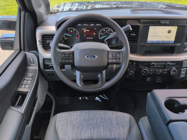 2026 Ford Super Duty F-350 SRW F-350® XLT