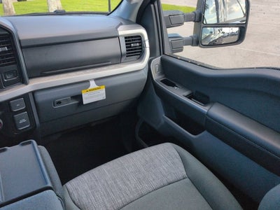 2026 Ford Super Duty F-350 SRW F-350® XLT