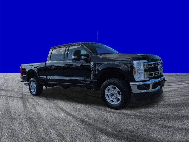 2026 Ford Super Duty F-350 SRW F-350® XLT