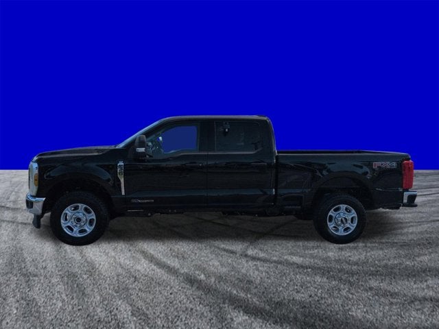 2026 Ford Super Duty F-350 SRW F-350® XLT