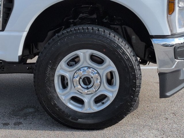 2026 Ford Super Duty F-350 SRW F-350® XLT