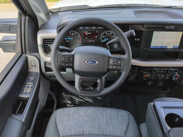 2026 Ford Super Duty F-350 SRW F-350® XLT