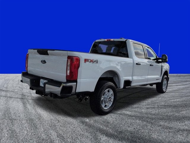 2026 Ford Super Duty F-350 SRW F-350® XLT