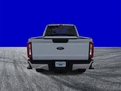 2026 Ford Super Duty F-350 SRW F-350® XLT