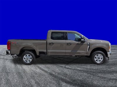 2026 Ford Super Duty F-350 SRW F-350® XLT