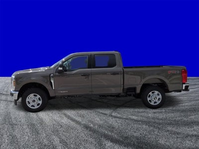 2026 Ford Super Duty F-350 SRW F-350® XLT