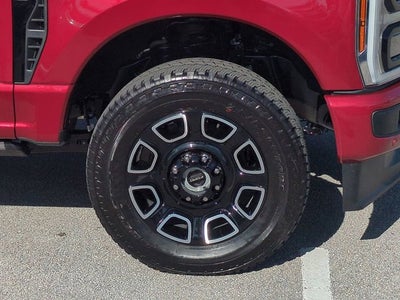 2025 Ford Super Duty F-350 SRW Platinum