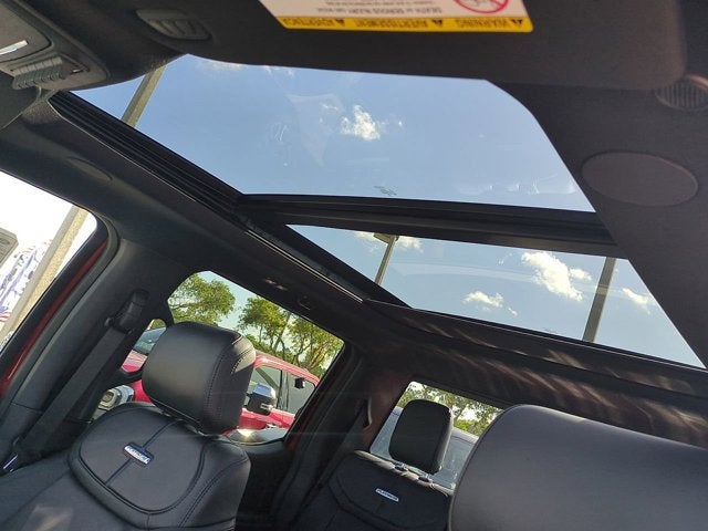 2025 Ford Super Duty F-350 SRW Platinum