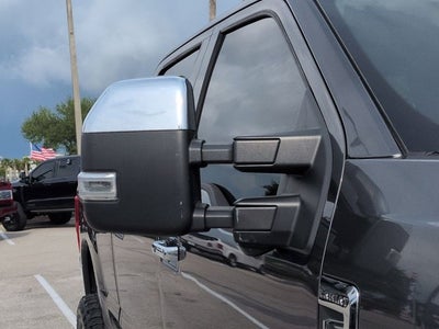 2017 Ford Super Duty F-350 SRW Lariat