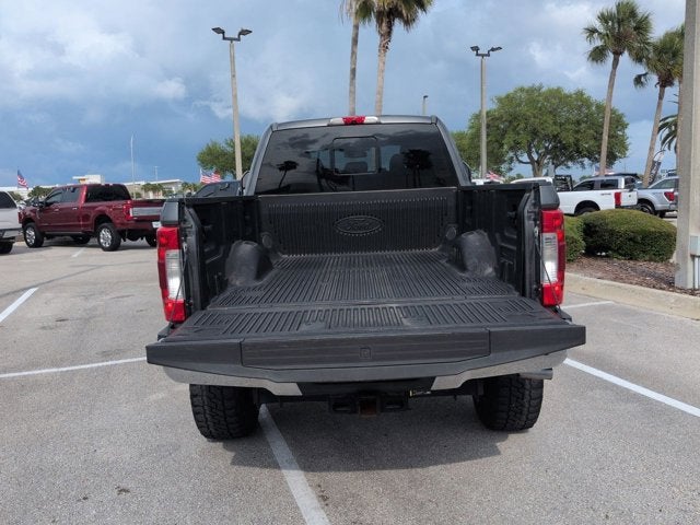 2017 Ford Super Duty F-350 SRW Lariat