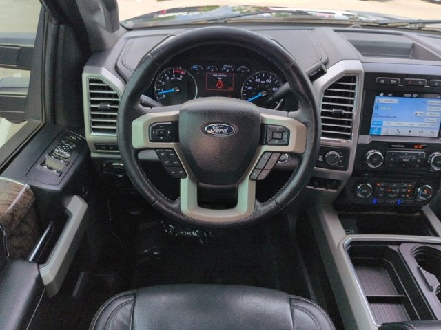 2017 Ford Super Duty F-350 SRW Lariat