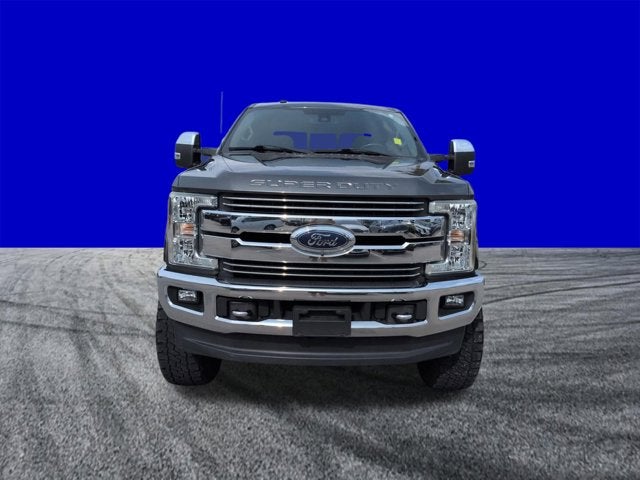 2017 Ford Super Duty F-350 SRW Lariat