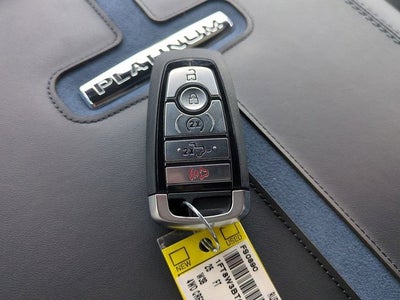 2025 Ford Super Duty F-350 SRW Platinum