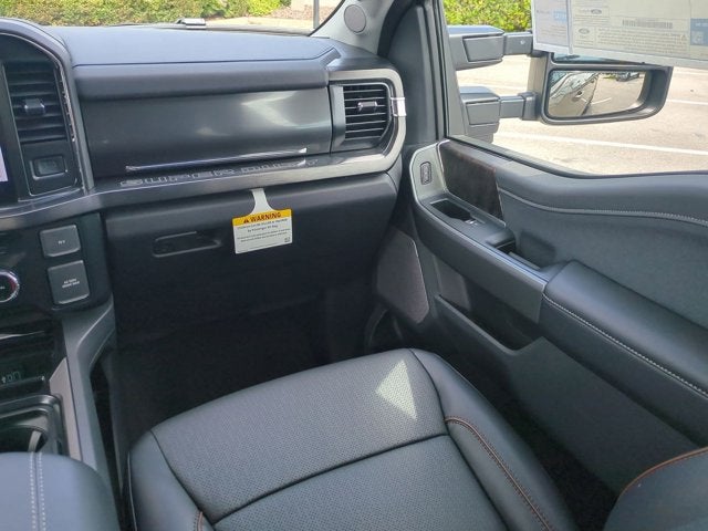 2026 Ford Super Duty F-350 SRW LARIAT