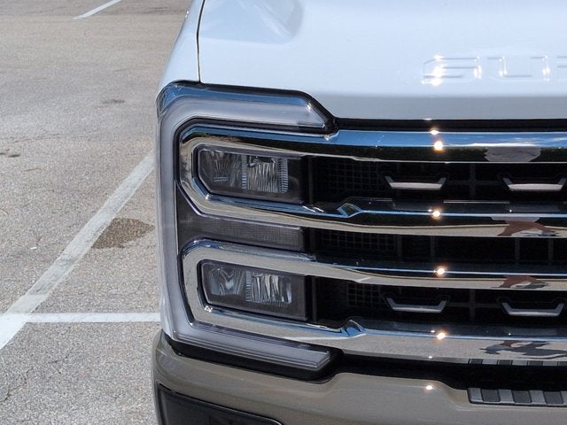 2026 Ford Super Duty F-350 SRW F-350® King Ranch®