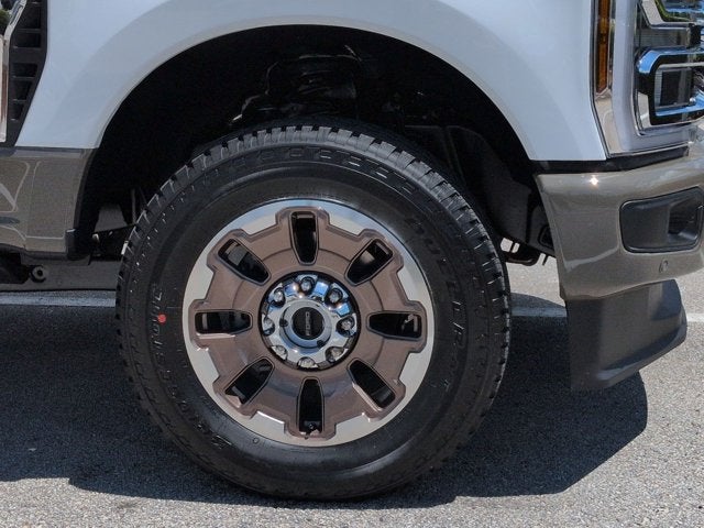 2026 Ford Super Duty F-350 SRW F-350® King Ranch®