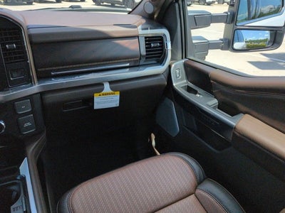 2026 Ford Super Duty F-350 SRW F-350® King Ranch®