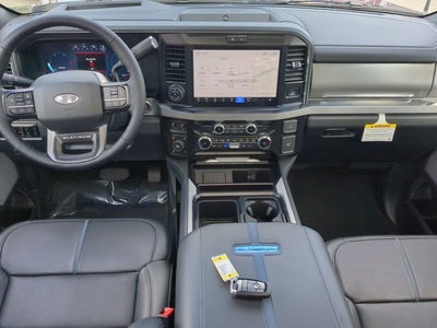 2025 Ford Super Duty F-350 SRW Platinum