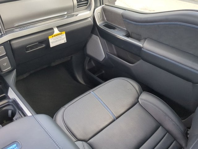 2025 Ford Super Duty F-350 SRW Platinum