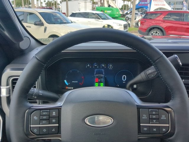 2025 Ford Super Duty F-350 SRW Platinum