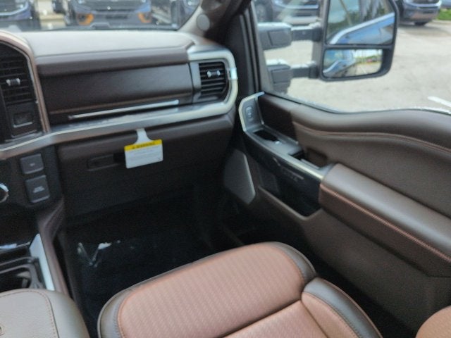 2026 Ford Super Duty F-350 SRW F-350® King Ranch®