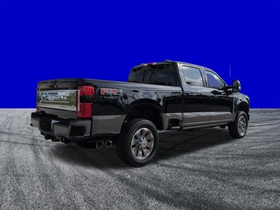 2026 Ford Super Duty F-350 SRW F-350® King Ranch®
