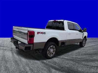 2026 Ford Super Duty F-350 SRW F-350® King Ranch®