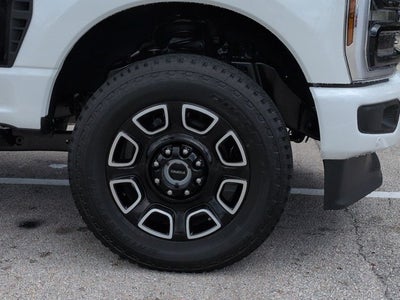 2026 Ford Super Duty F-350 SRW F-350® Platinum®