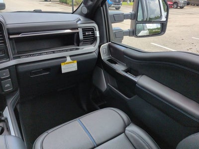 2026 Ford Super Duty F-350 SRW F-350® Platinum®