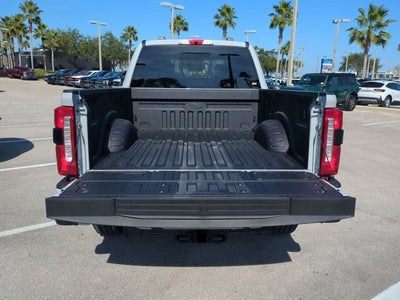 2026 Ford Super Duty F-350 SRW LARIAT