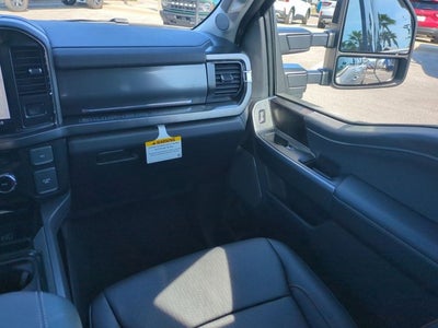 2026 Ford Super Duty F-350 SRW LARIAT